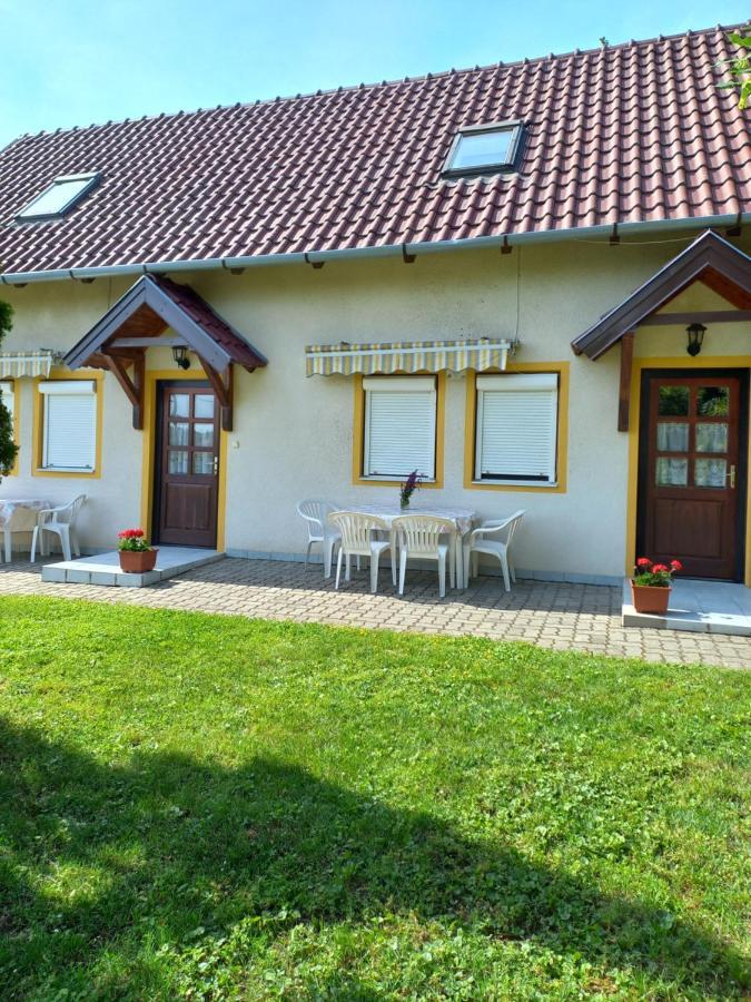Helena Apartman Cserszegtomaj Exterior photo